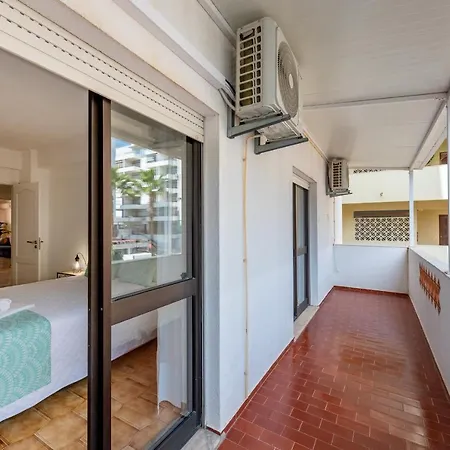 Carol & Vany Апартаменты Картейра